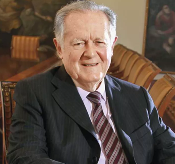 Luis Carlos Sarmiento Angulo